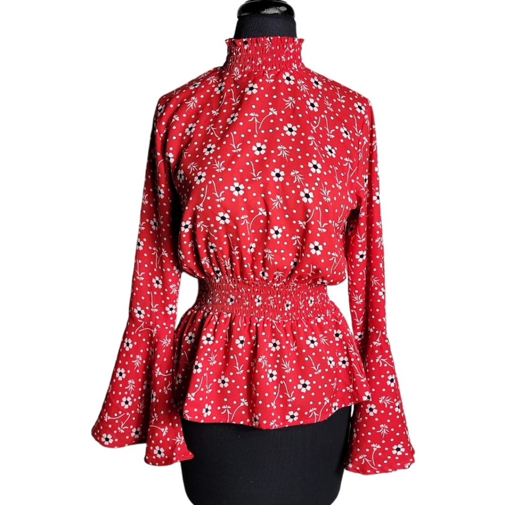 True Destiny bell sleeve floral smocked top size small
